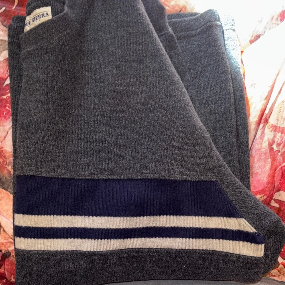 High Sierra Men's Gray Crewneck Sweater with Navy Blue and White Stripe Size L
